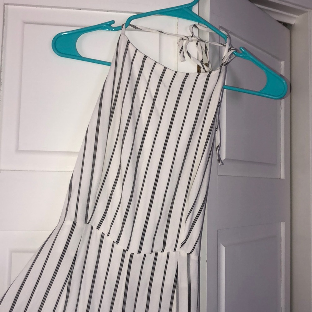 Black and White striped jumpsuit - Picture 3 of 8